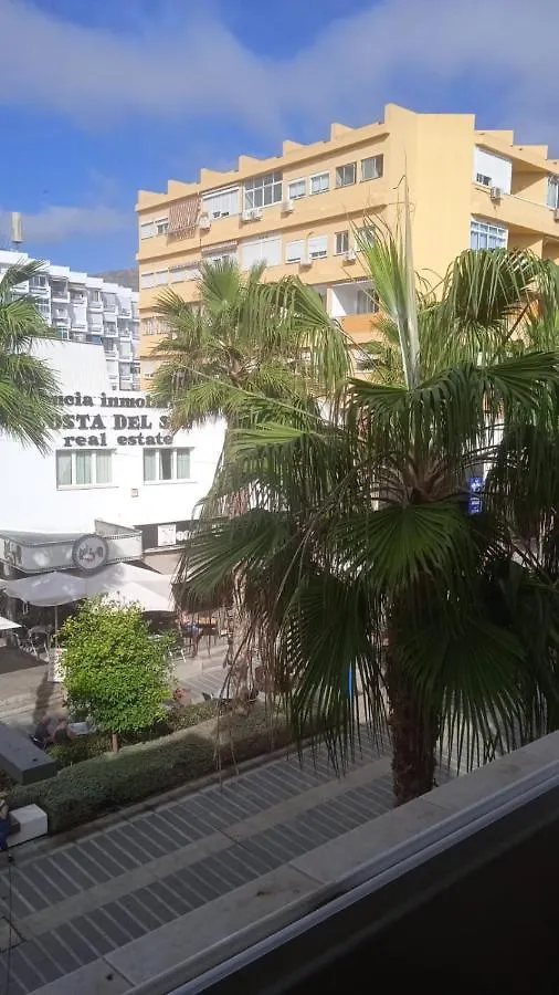 #232 Apartment For 4 People In The Center Of Torremolinos & Free Wifi