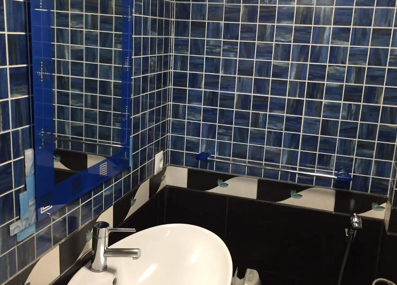 #232 Apartment For 4 People In The Center Of Torremolinos & Free Wifi